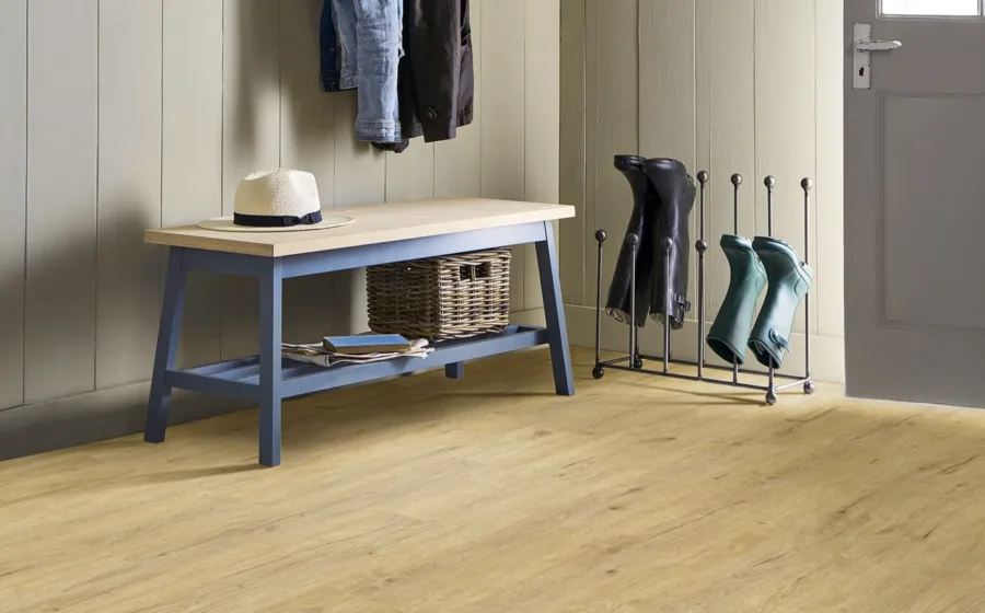 Hal en entree met slijtvaste Dersimo vloer en landelijke details