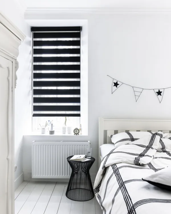 Zwart duo rolgordijn van Bece