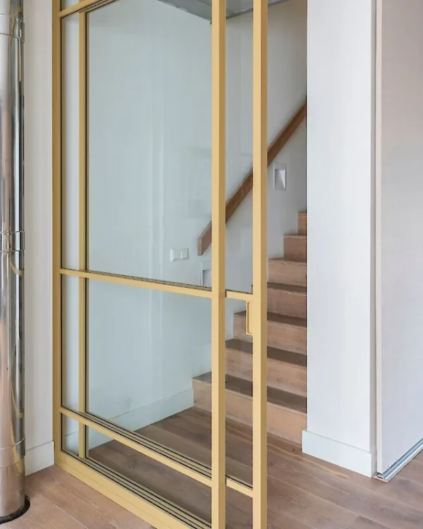 Stalen deuren bij Aanhuis