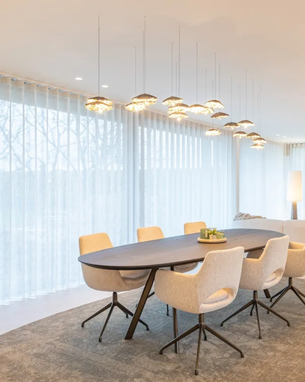 Eethoek met Forme eettafel en Stoelen van Het Anker