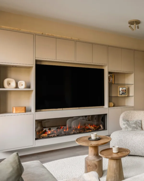 Cinewall op maat in de kleur U115 Nature Grey in de living