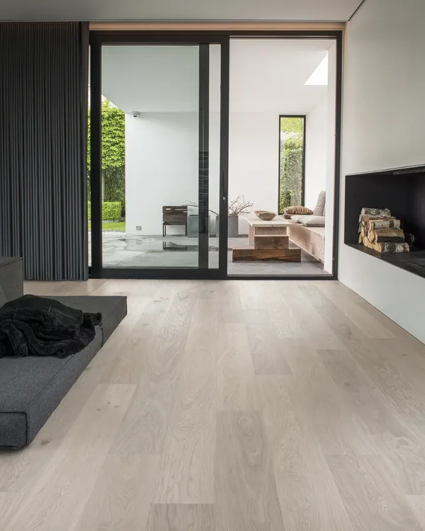 Bjelin Woodura XXL Nature Viarp Powder White | Projectfoto