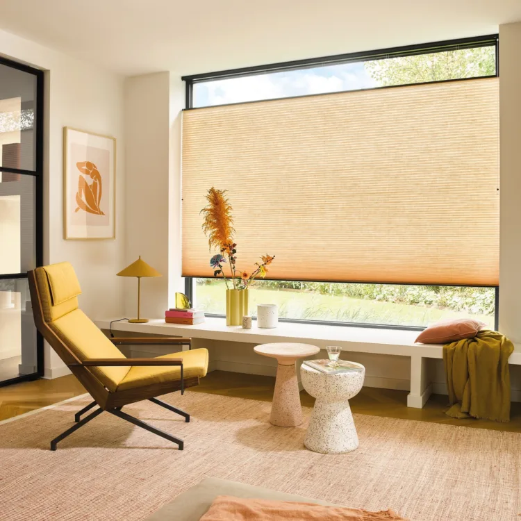 Oranje Duette® Shades® van Luxaflex®