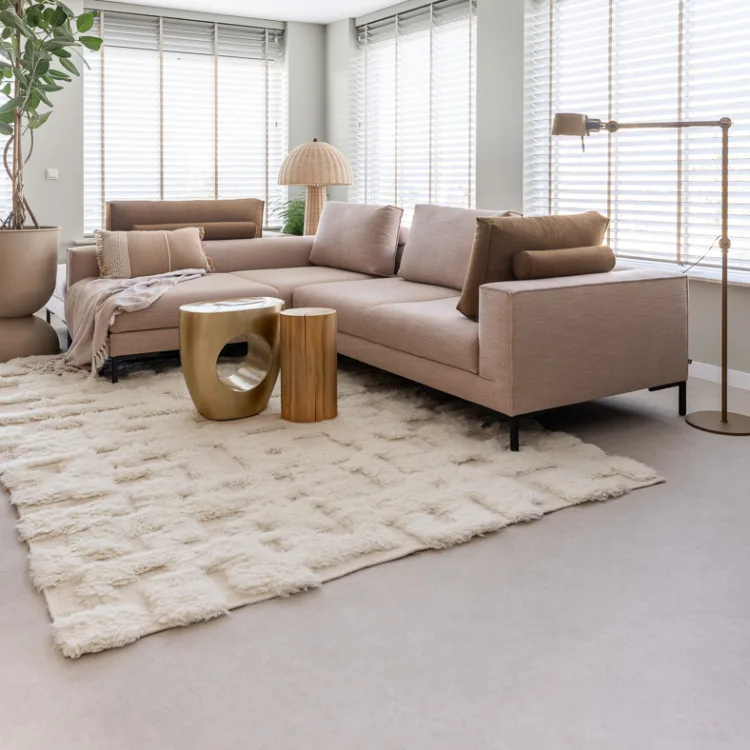 Basic naturel woonstijl in Vinkeveen - vtwonen