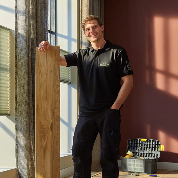 Vloer laten leggen door een vakman: Aanhuis.be staat voor volledige ontzorging van A tot Z