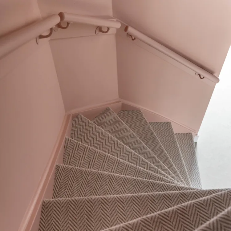 Tapijt bekleed met Sisal-tapijt in de kleur Wilton Nature