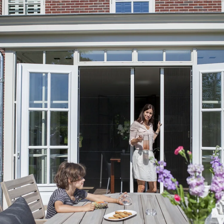 Unilux vliegenramen op maat voor deuren en ramen